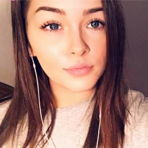 Meet your Posher, Tabitha